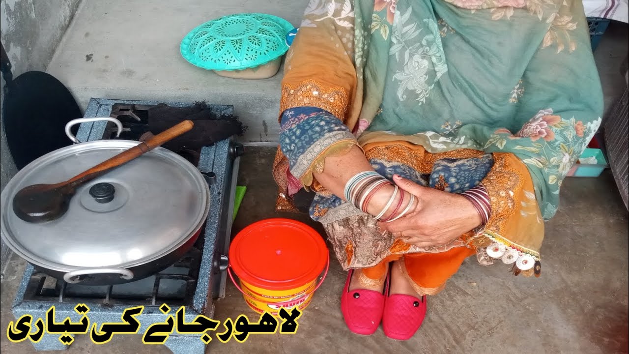 صبح کا ناشتہ // جلدی میں بنایا کیونکہ ہم جا رہے ہیں لاہور ۔🥱🥱