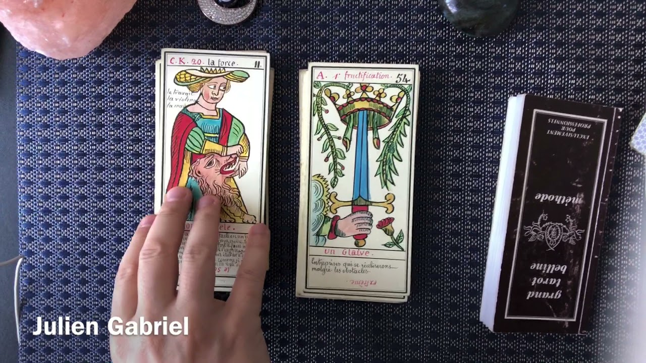 COMMENT J'UTILISE  LE GRAND TAROT DE BELLINE
