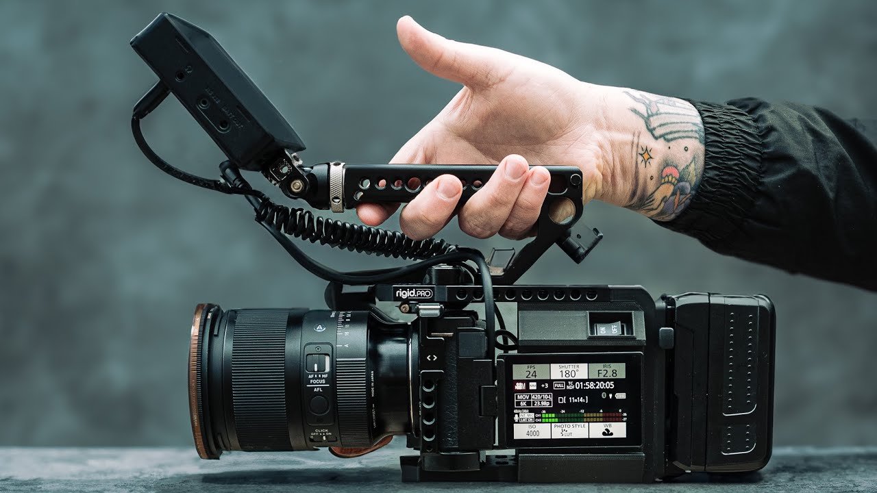 This Rig Changed The Way I Use My LUMIX S9