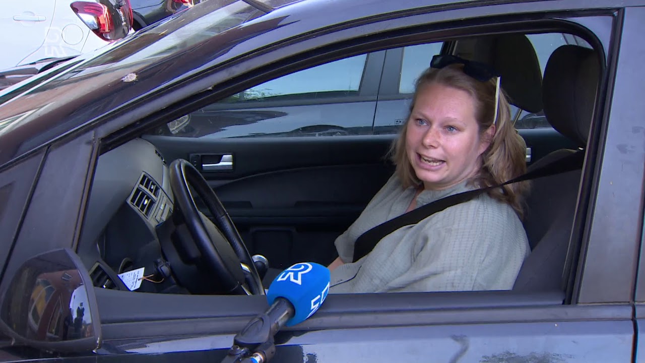 Veel mensen maken gebruik van de corona teststraat in Dordrecht