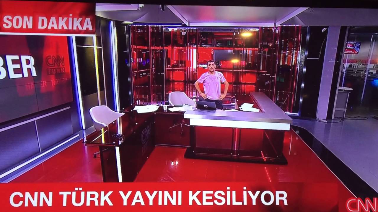 Cnn t&uuml;rk&uuml; personeli yayını devam ettirdi