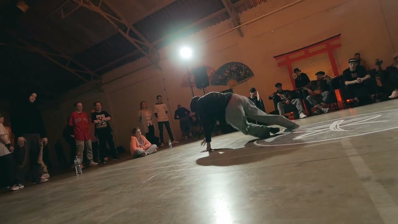 ONNA-BUGEISYA 1x1 &harr; Ari vs Break Elya &harr; 1'8 &harr; BREAK RAVE CYPHER #breakrave #bmvideo