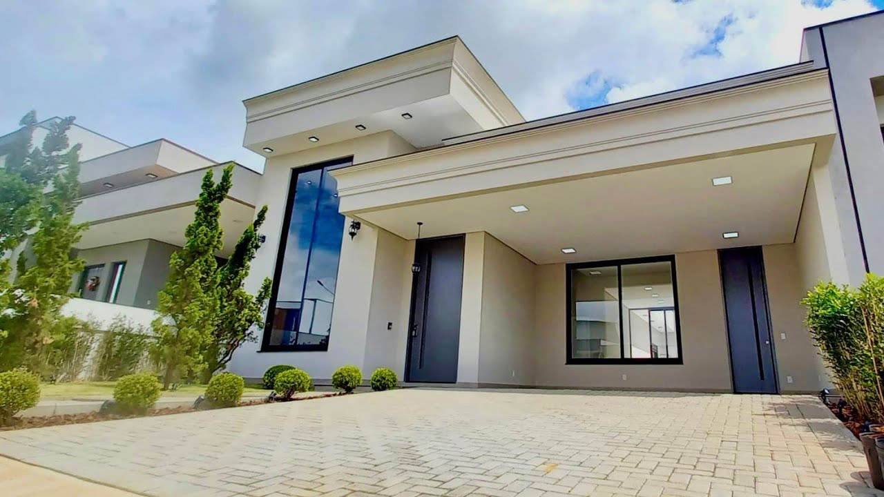 Fachada imponente com arquitetura neoclássica à venda em Condomínio fechado em Indaiatuba