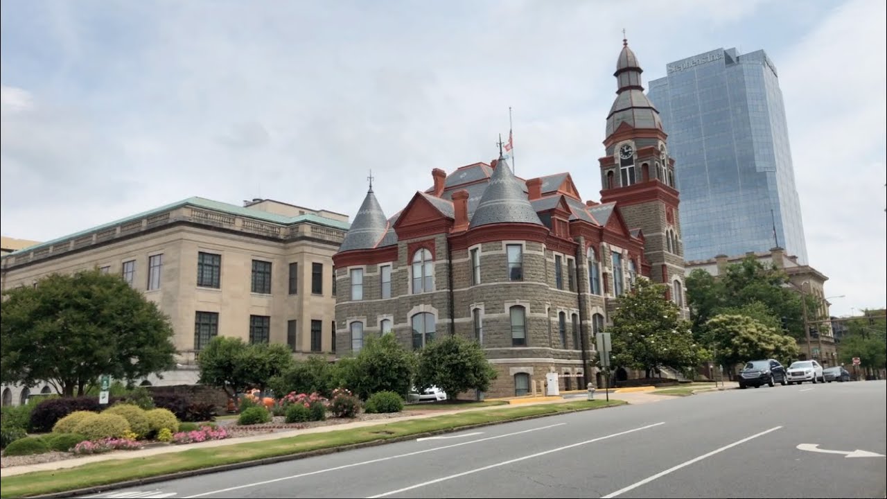 Narrated Walk down Historic Broadway Ave. in Downtown Little Rock, Arkansas May 22nd 2020