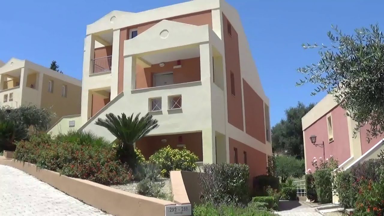 Quiet hotel and Corfu Island tour