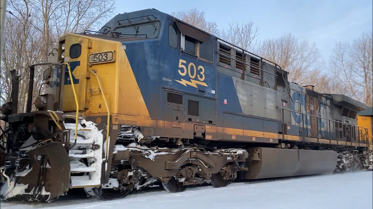 YN2 duo leads M426/28 in golden lighting