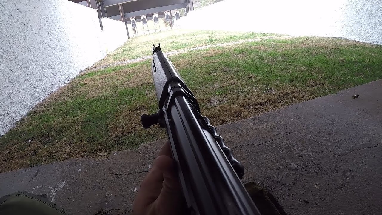 Atirando de Fuzil 7,62 (FAL M964)