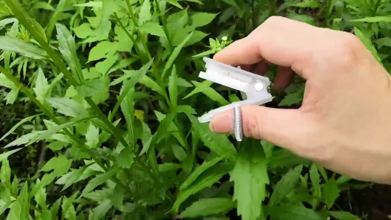 Garden Pruner Fruit Picking Device Multifunction Thumb Knife