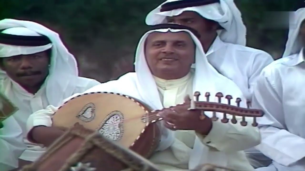 طارق عبدالحكيم - نالت على يدها
