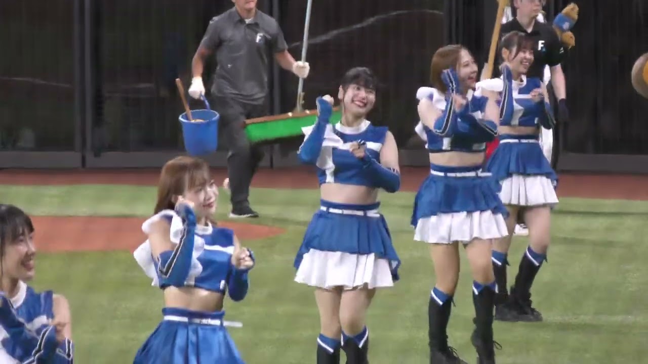 2023年7月11日　ファイターズガール　宇宙ダンス　北海道日本ハムファイターズ対東北楽天ゴールデンイーグルス