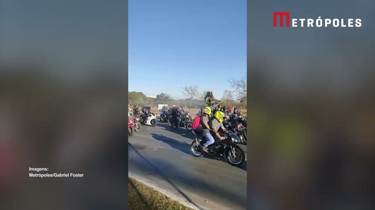 Desfile com centenas de motociclistas encerra Capital Moto Week