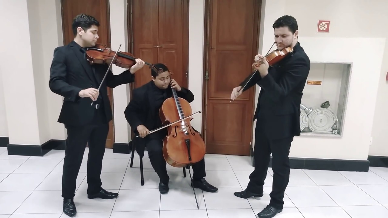 Hino 15 - Trio de Cordas