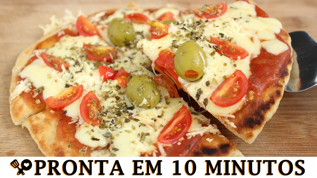 PIZZA DE FRIGIDEIRA PRONTA EM 10 MINUTOS - RECEITAS QUE AMO