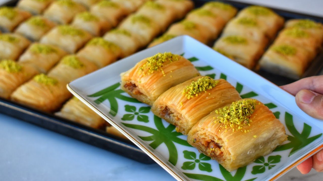 BAYRAMA BU TATLIYI YAPIN HERKESİ KENDİNİZE HAYRAN BIRAKIN❗ HAMURU ZAR GİBİ AÇILAN GAZETE  BAKLAVA 😋