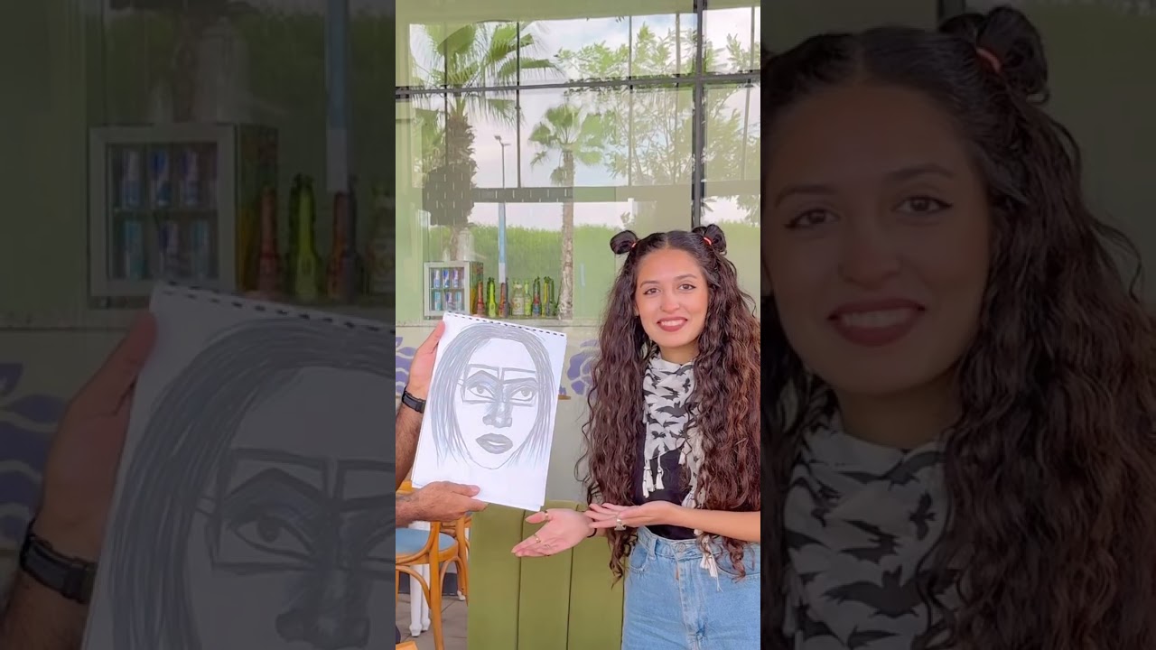 عملت فيها مقلب ب رسمة وحشة كنت فاكر الرسمة عاجباها طلعت مش شايفة من غير النضارة 😂