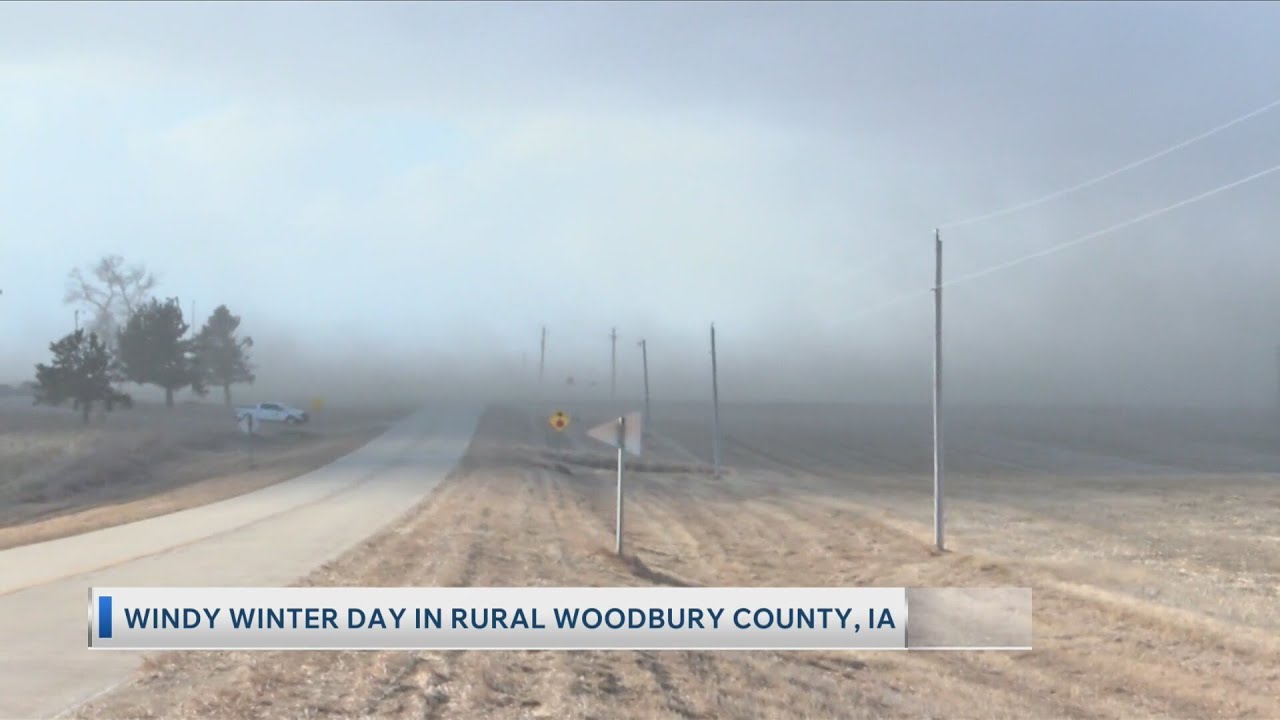 Windy winter day in rural Woodbury County, IA