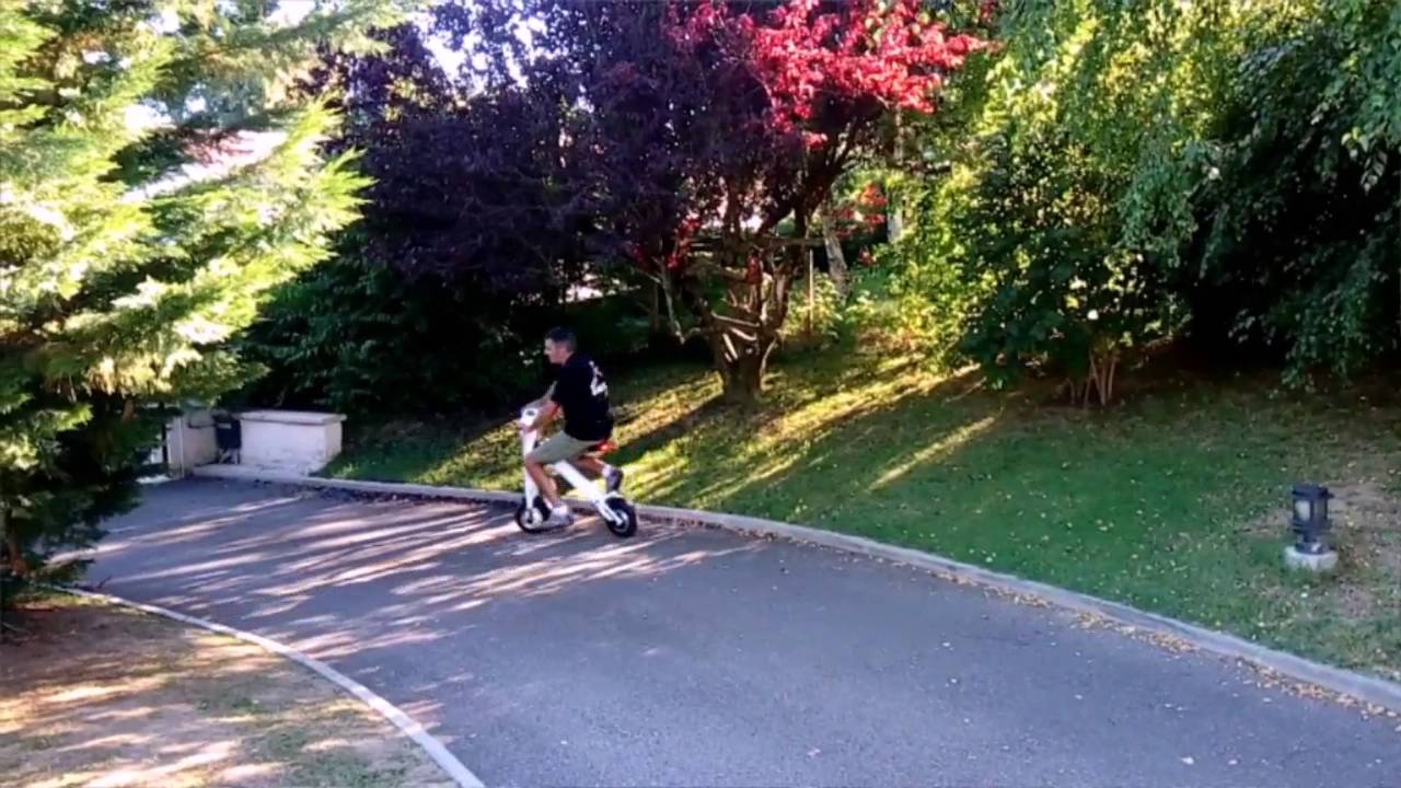 Emeek  k1 scooter électrique pliable léger 23 kg moteur 500w - vidéo officielle 2016