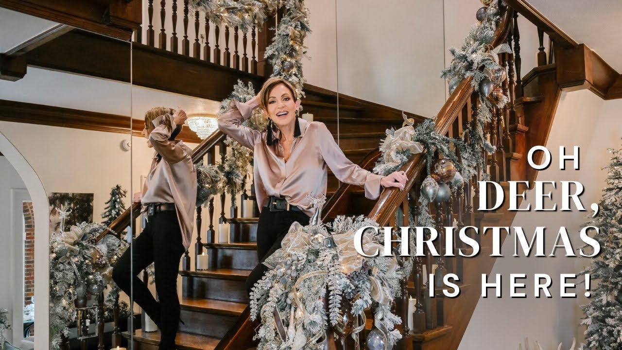 CHRISTMAS IS HERE | How to Decorate the Perfect First Impression for Christmas