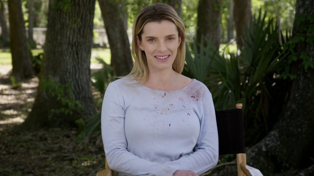 Betty Gilpin - 