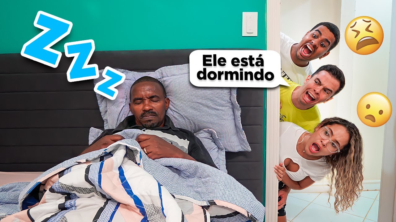 FLAGRAMOS O DESCONHECIDO DORMINDO NA MANS&Atilde;O! - ABSURDO TOTAL