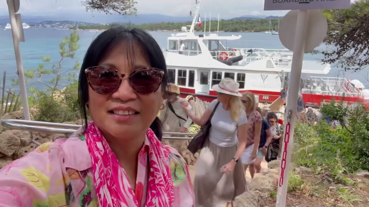 Ferry Trip To  Island In Cannes/Îles De Saint-Honorat/Lerins Island/Explore The Island/Vicinity