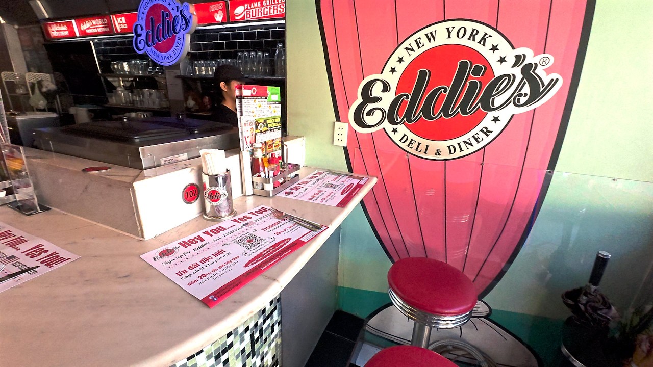 Закусочная Eddie's New York Deli & Diner в 2-м районе Хошимина