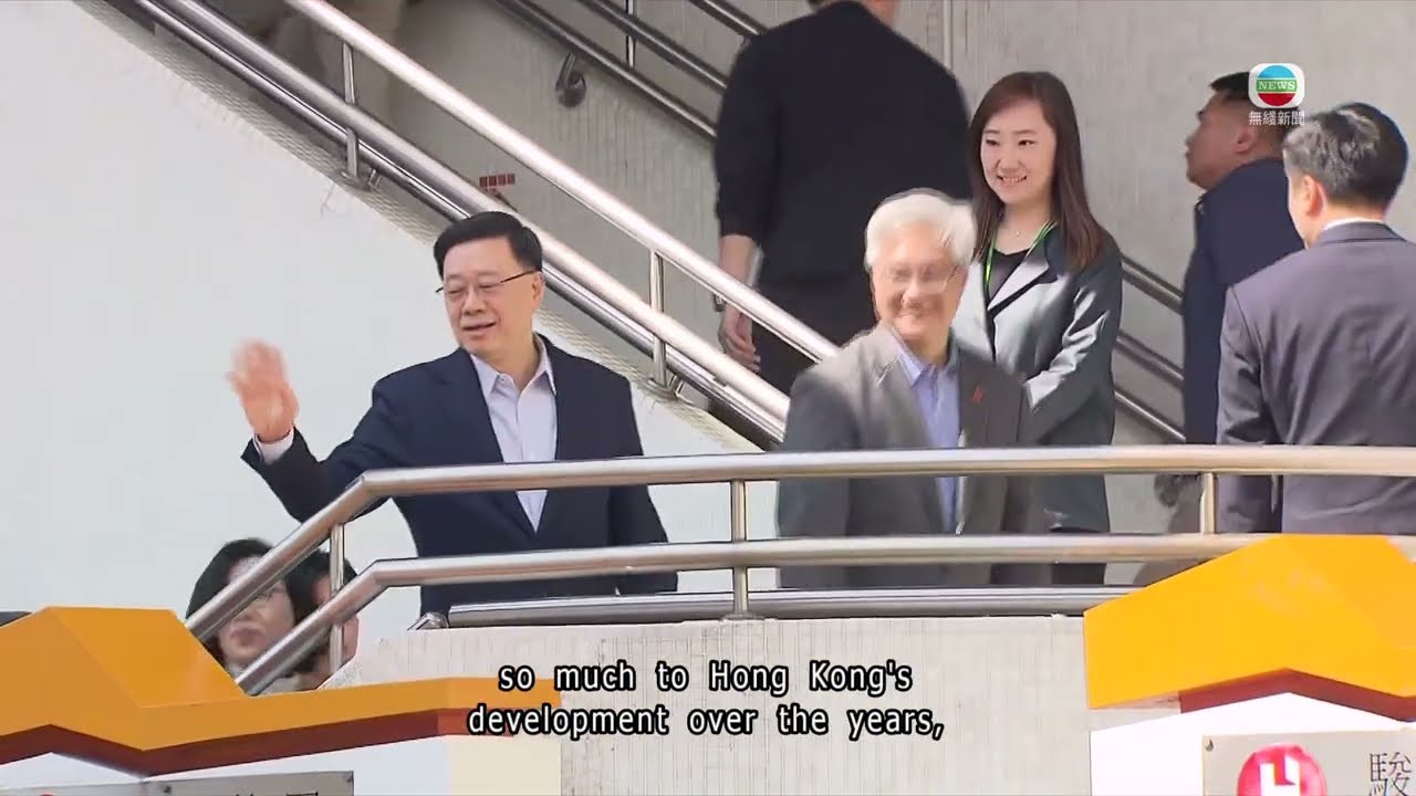 Chief Executive John Lee visits residents in Yau Ma Tei ahead of Lunar New Year｜TVB News｜2026/02/13