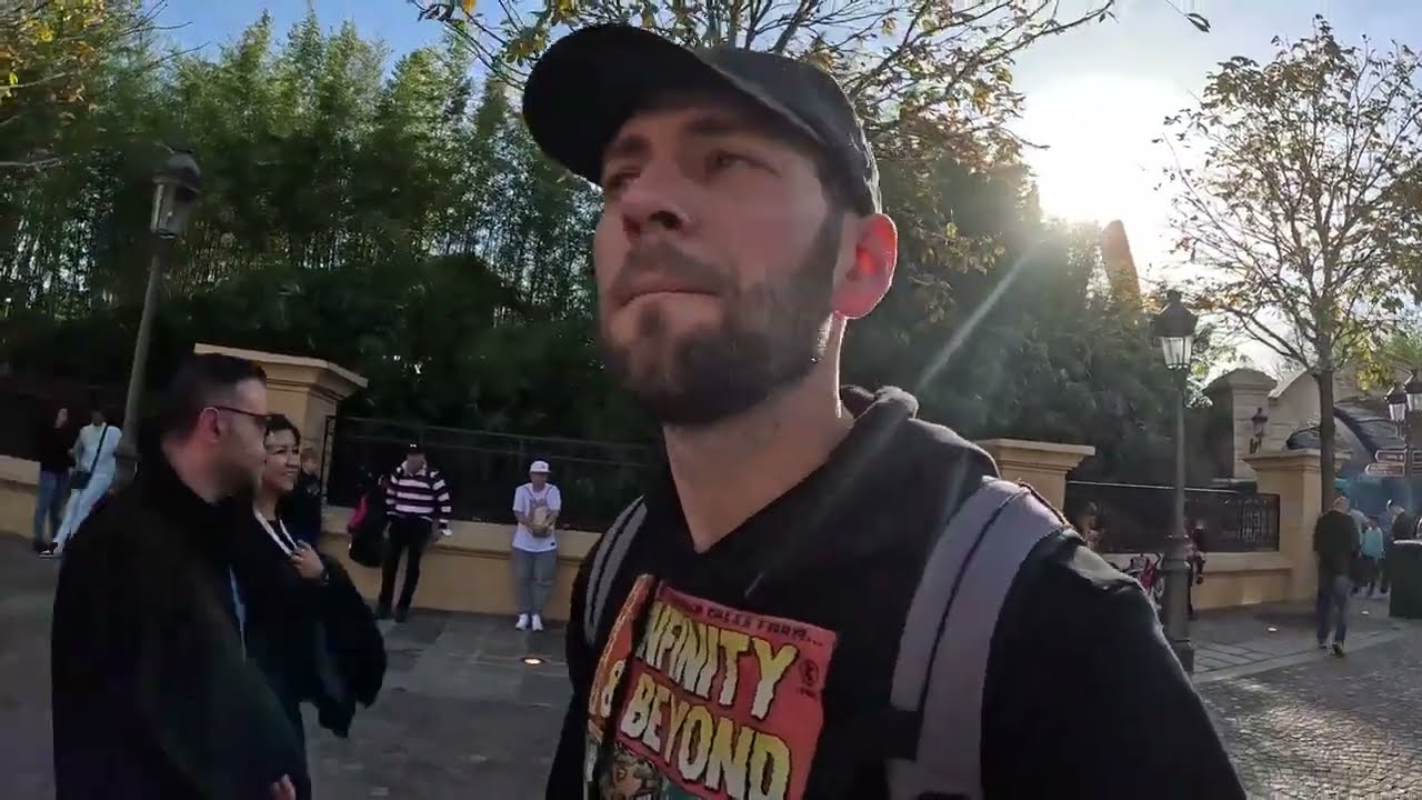 Disneyland Paris Day 2 pt 2 - Adventures with the Hales