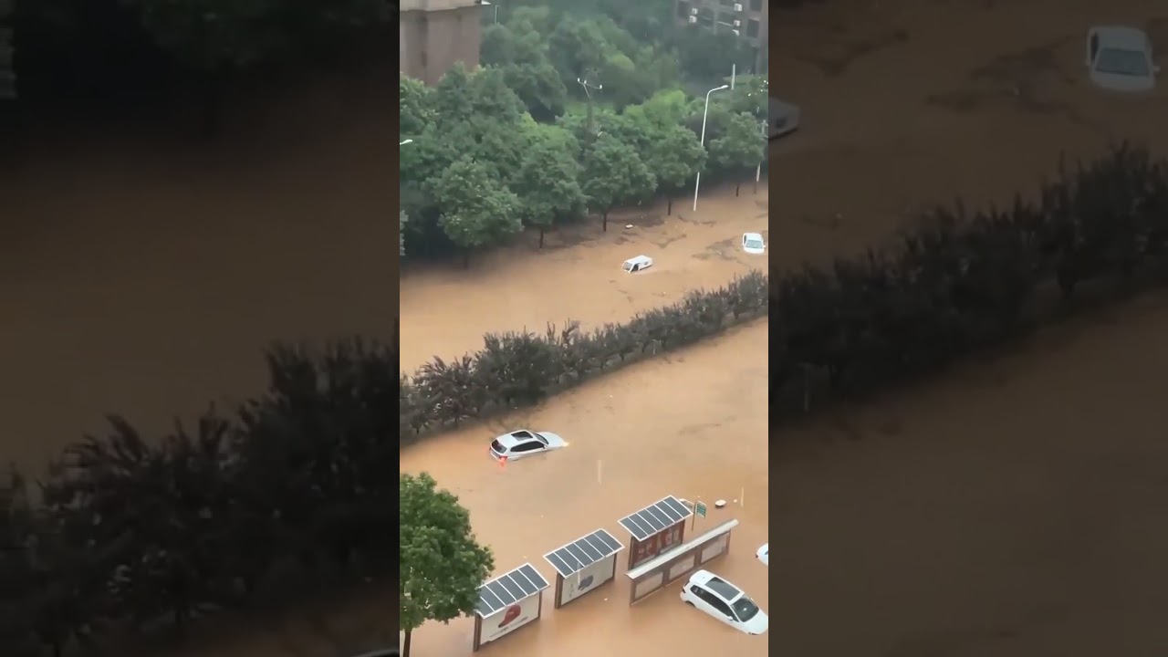24 June 2024.China. Heavy rain caused flash flooding in Changsha, Hunan province #news #china 🇨🇳