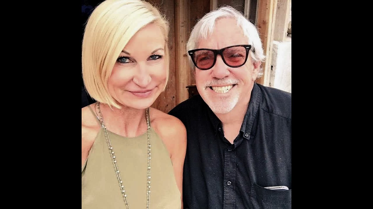 Взлом загробной жизни с Дженнифер Шаффер, Луаной Андерс, её другом Фредом Русом и Робином Уильямсом.