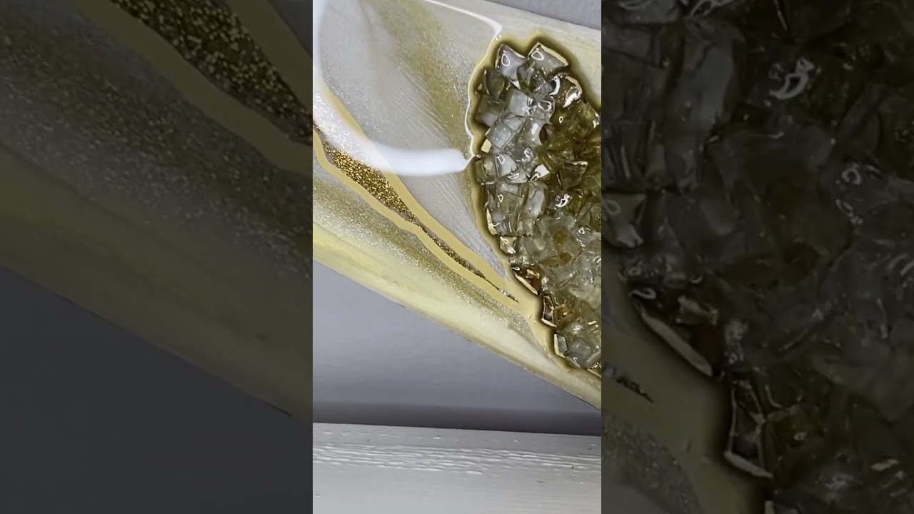 Resin and Glass Cross White/Gold