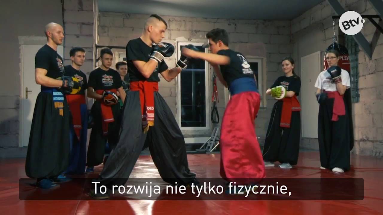 Europejska sztuka walki Bojowy Hopak . Kliknij Play i wszystko będzie jasne!