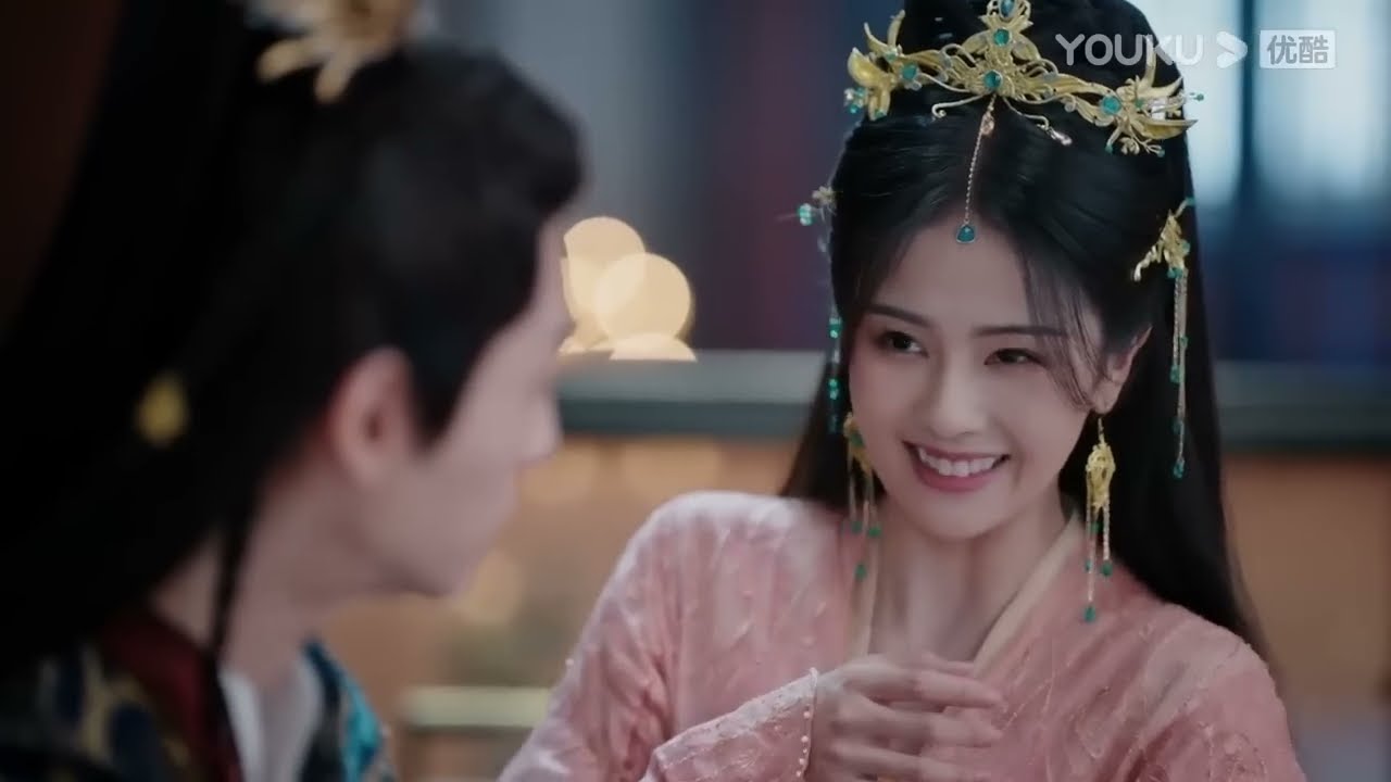 葉夕霧故意撲到澹臺燼懷裏撒嬌不讓他工作，澹臺燼忍不住吻了她【长月烬明 Till The End of The Moon
