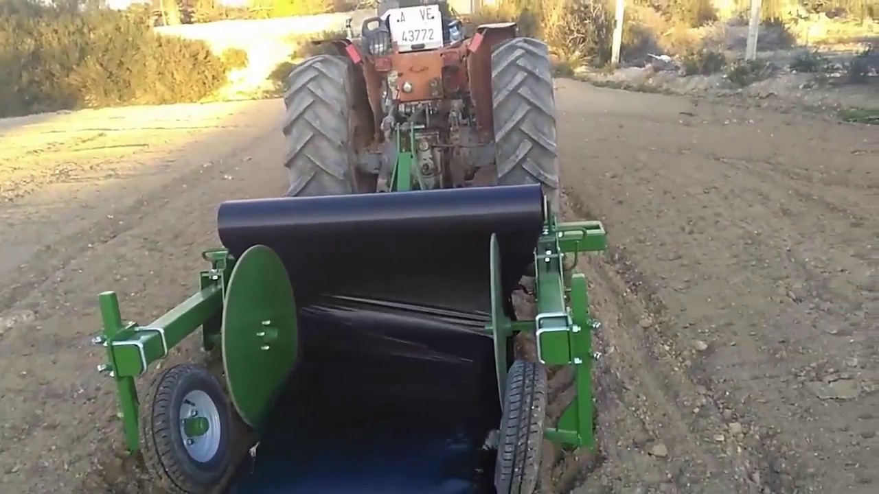 Máquina para poner plástico - Plastic Mulch Layer