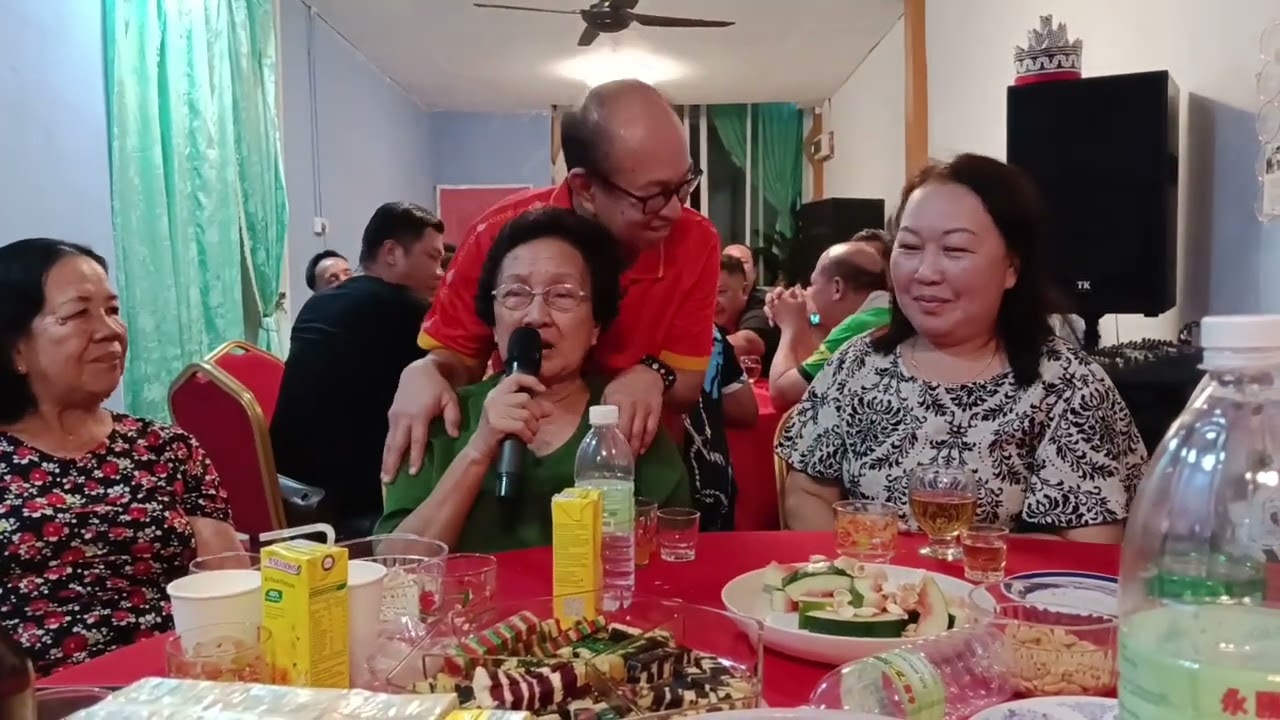 Ngabang Christmas 2025 ngagai Tr Anggit. Jalai mukah.