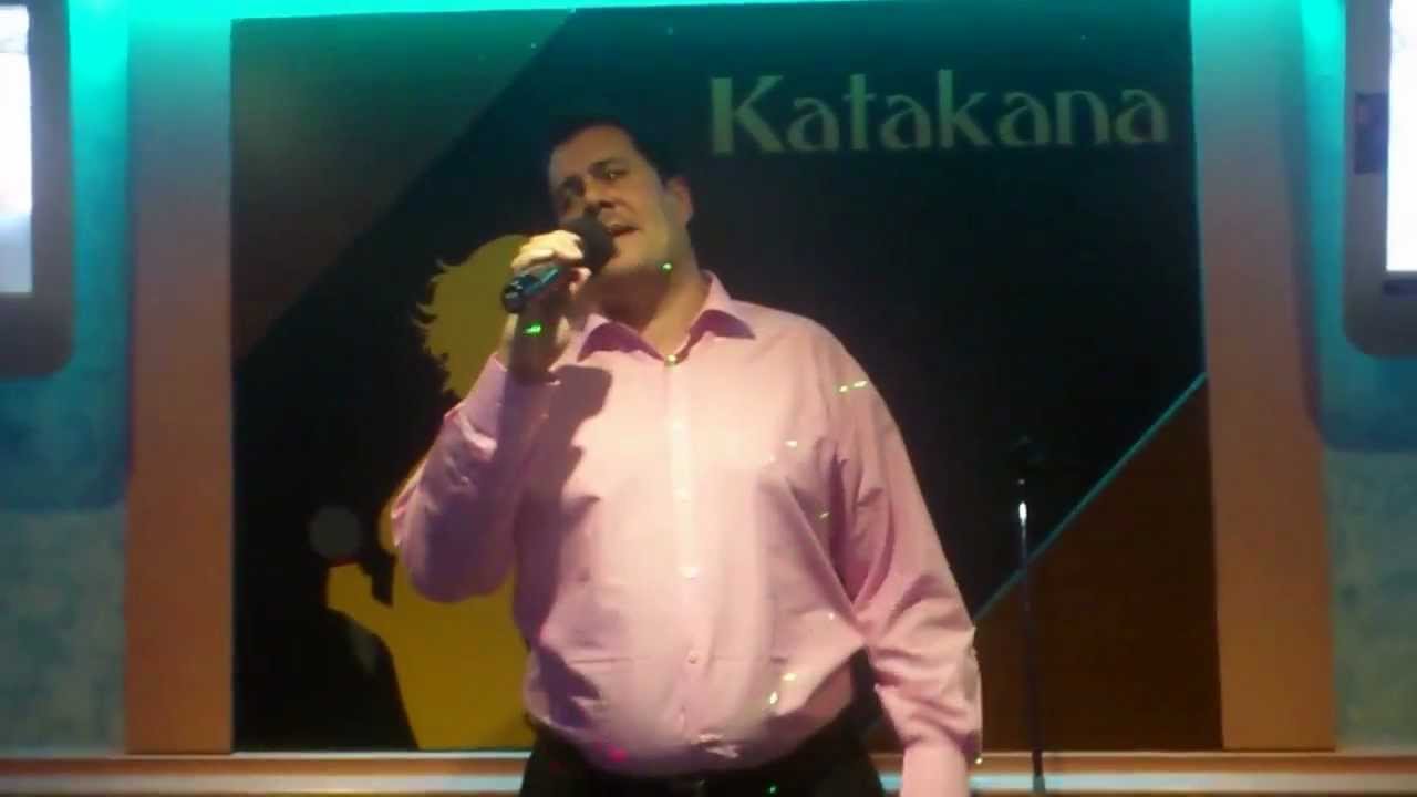 Jose Luis Valiente Canta La chica del póster .mp4