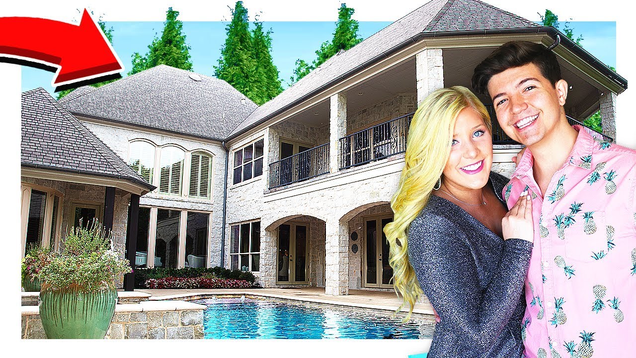 PRESTONPLAYZ NEW HOUSE TOUR!