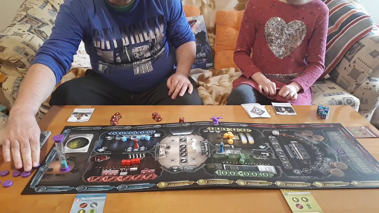 Pandemic Bevet&eacute;sre K&eacute;szen j&aacute;t&eacute;kbemutat&oacute;