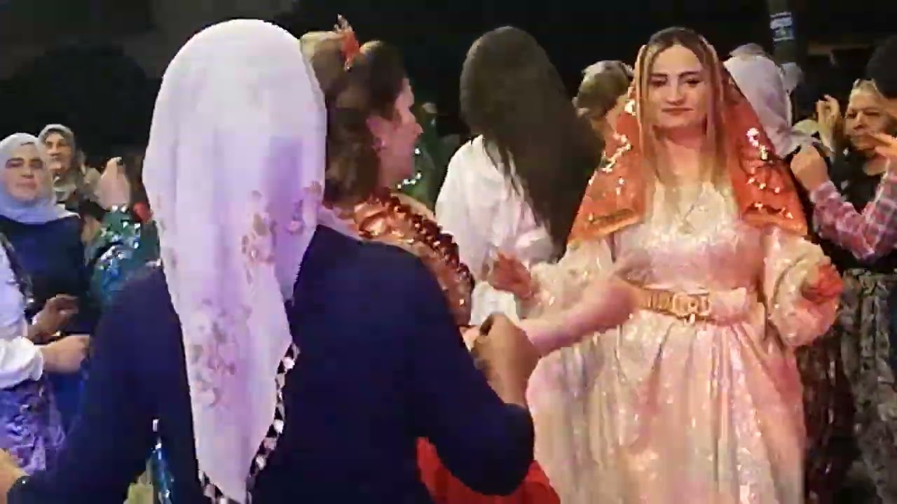 senin Annen Arımı AKŞEHİR Engilli mahallesi Emre Öksüz & Mine Güder çiftinin düğünü kına gecesi