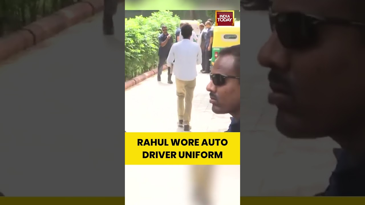 LoP In Lok Sabha Rahul Gandhi Wears Auto Driver Uniform in Delhi | Rahul Meets Auto Drivers