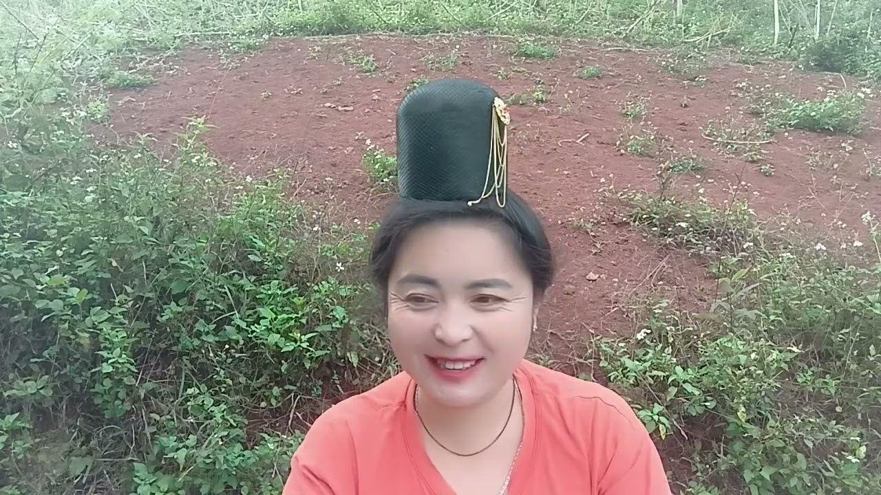 Có một chị nói chuyện về cảnh khổ như ngọc Hoa 