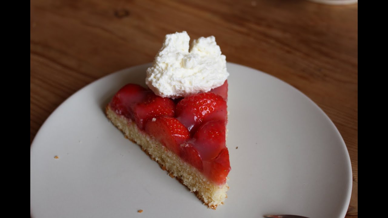 Klassischer Erdbeerkuchen
