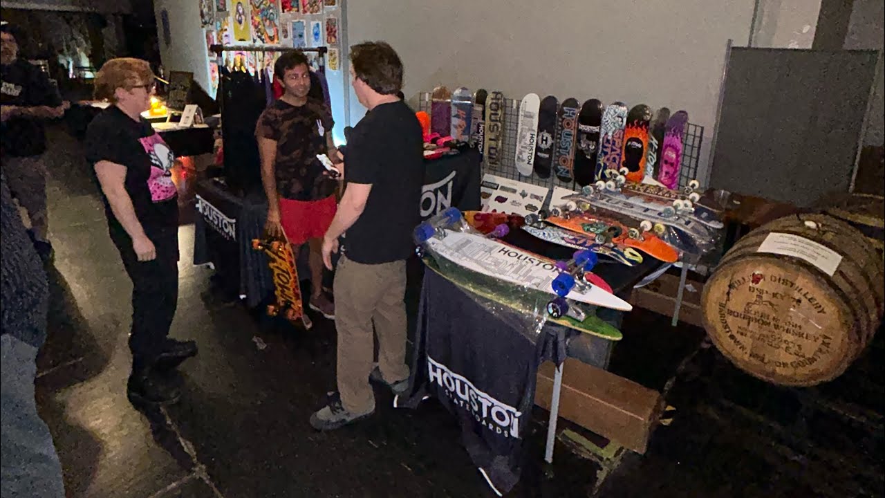 VLOG #20 | ROCK ART POSTER SHOW! ft. HOUSTON SKATEBOARDS !