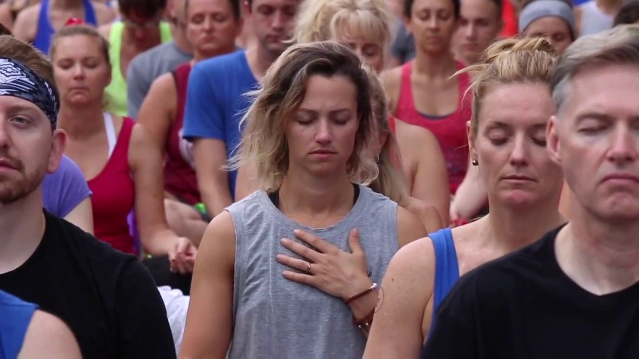 OM Street Yoga 2017 - Video