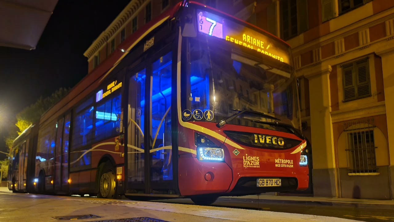 [Sound] Urbanway 18 GNV BHNS N°461 ● FULL KICKDOWN !