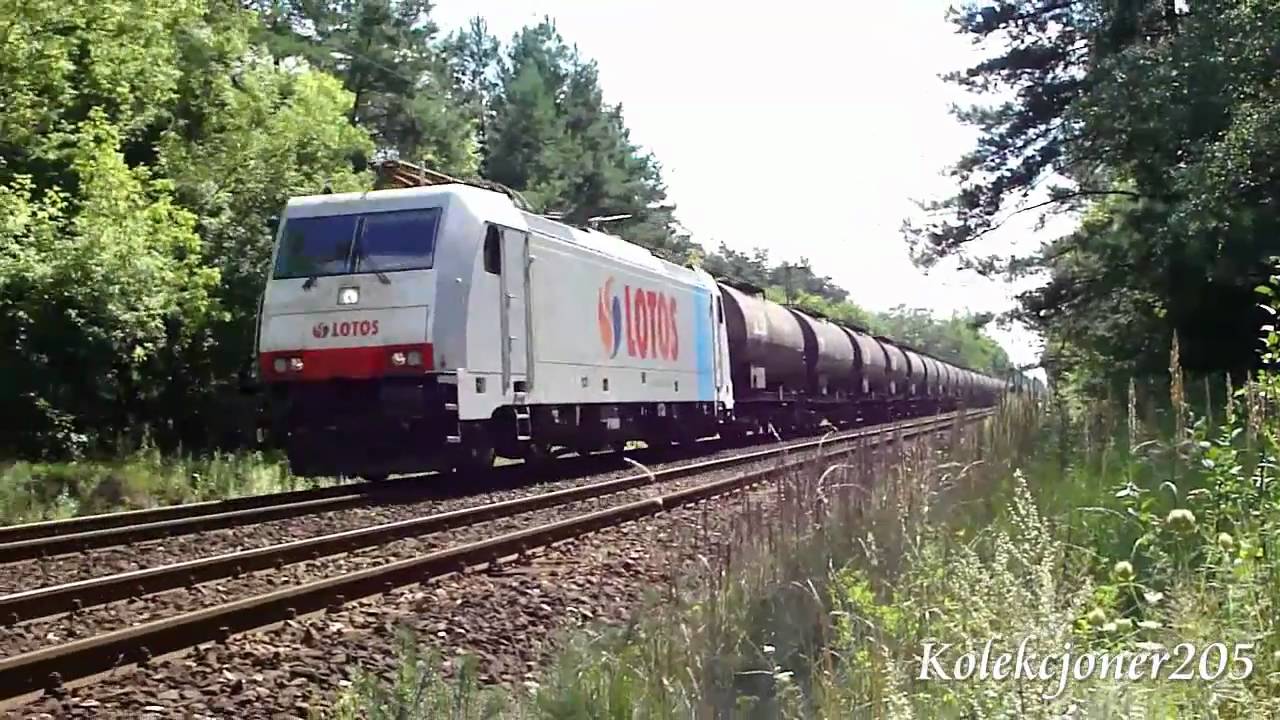 Z opuszczonymi pantografami - D29-1