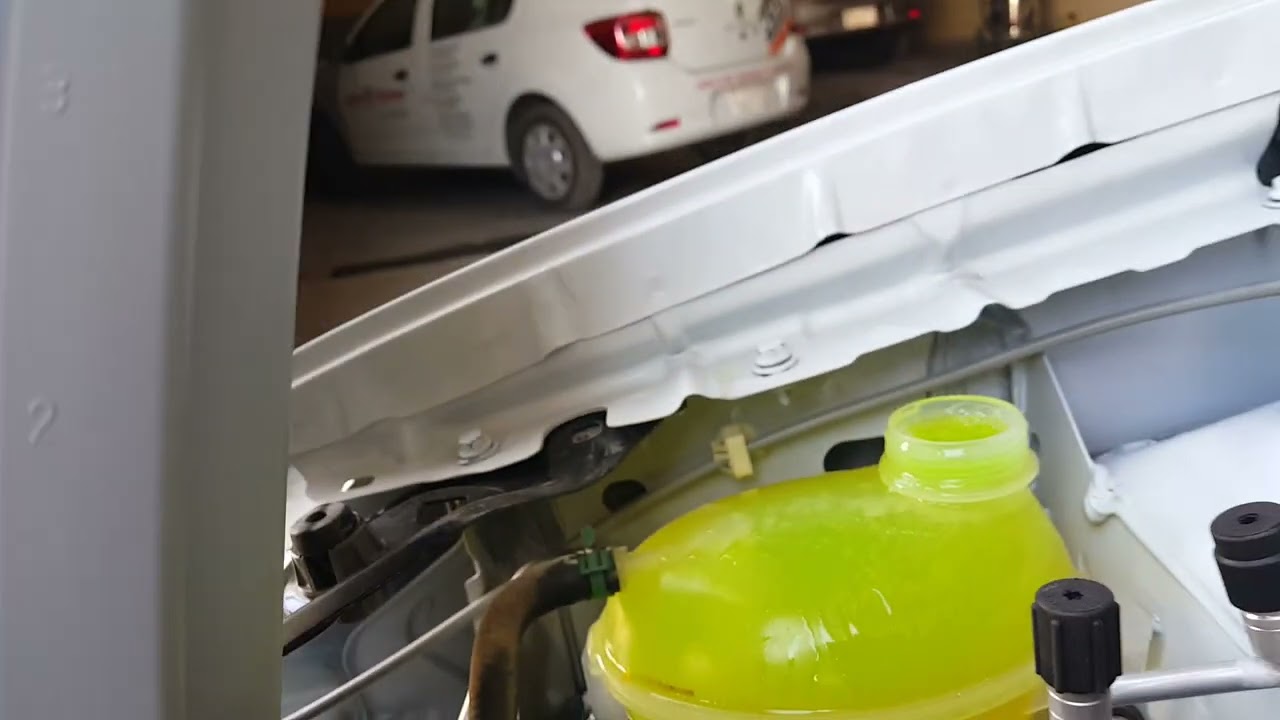 اذاى اغير مياه التبريد بطريقه صحيحه وأخرج الهواء من الدائره رينو لوجان