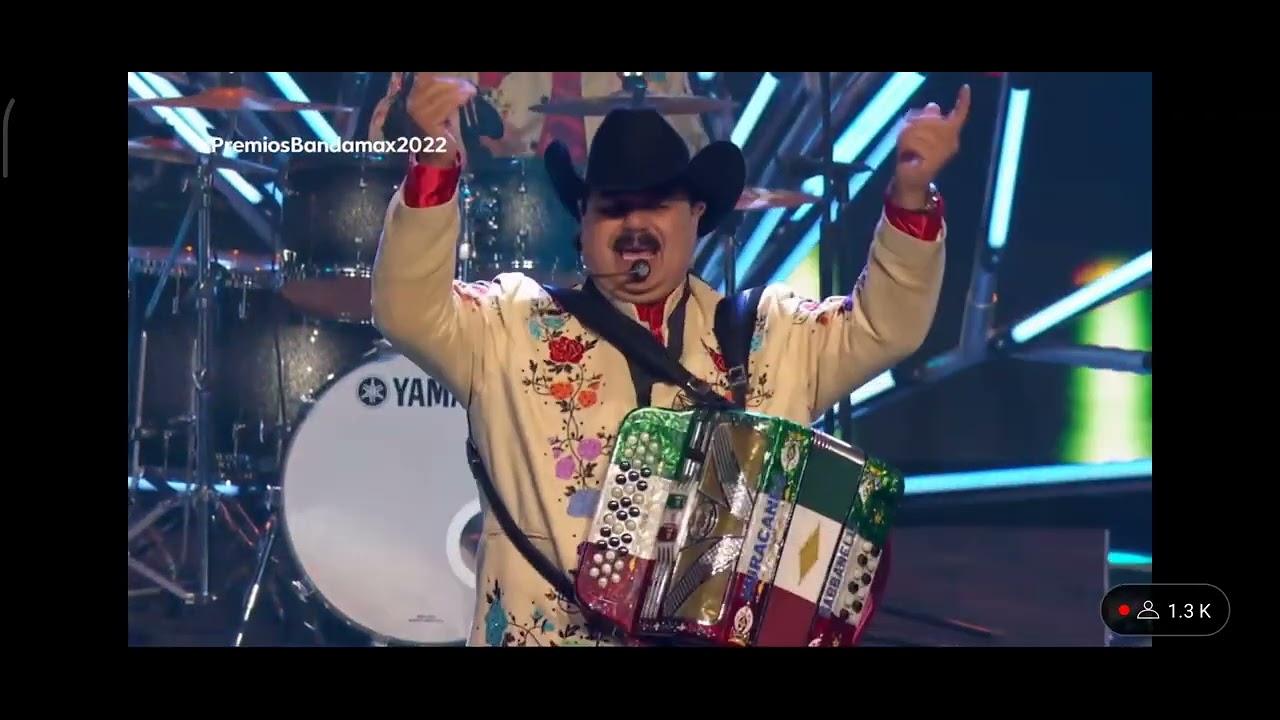 Los Huracanes Del Norte En Premios Bandamax 2022