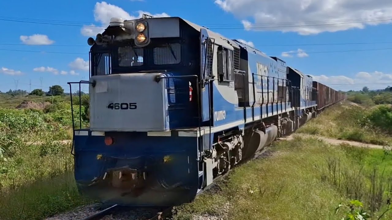 TREM CARREGADO LOCOTROL FORMAÇÃO 2+1 E 97 GRANELEIROS CARREGADOS DIREÇÃO AO PORTO DE RIO GRANDE