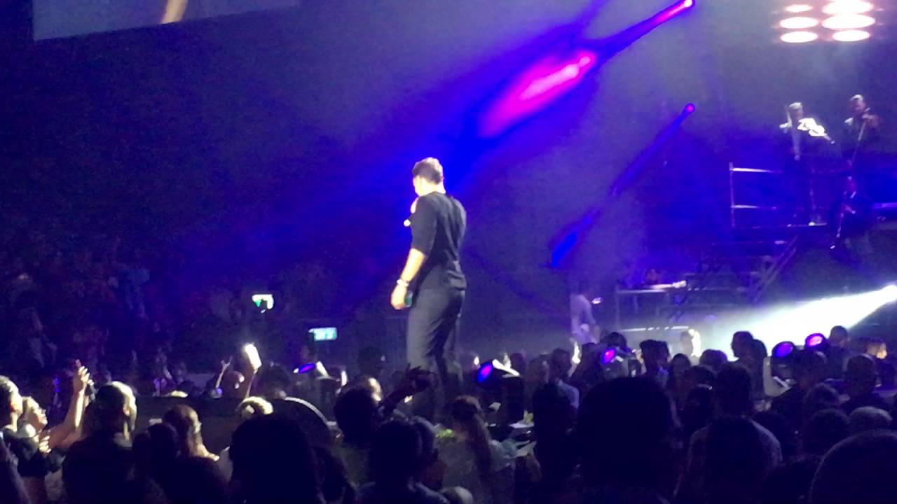Nikos Vertis - Den Paei Na Leei \ live Tel aviv - MENORA MIVTAHIM